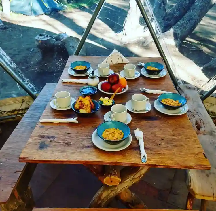 Desayuno en el Refugio Ilón